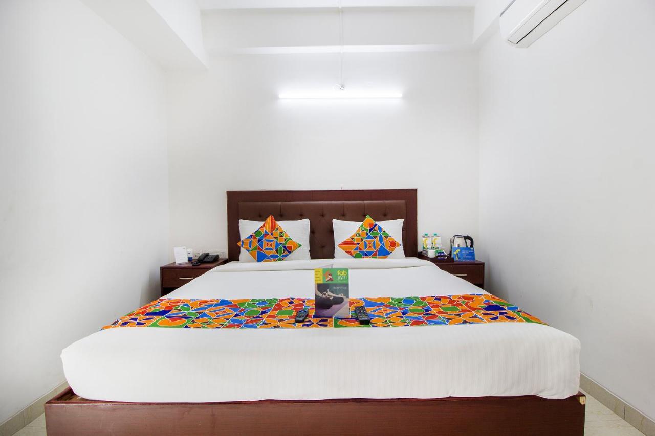 Fabhotel Limestone Aura Haiderabad Buitenkant foto