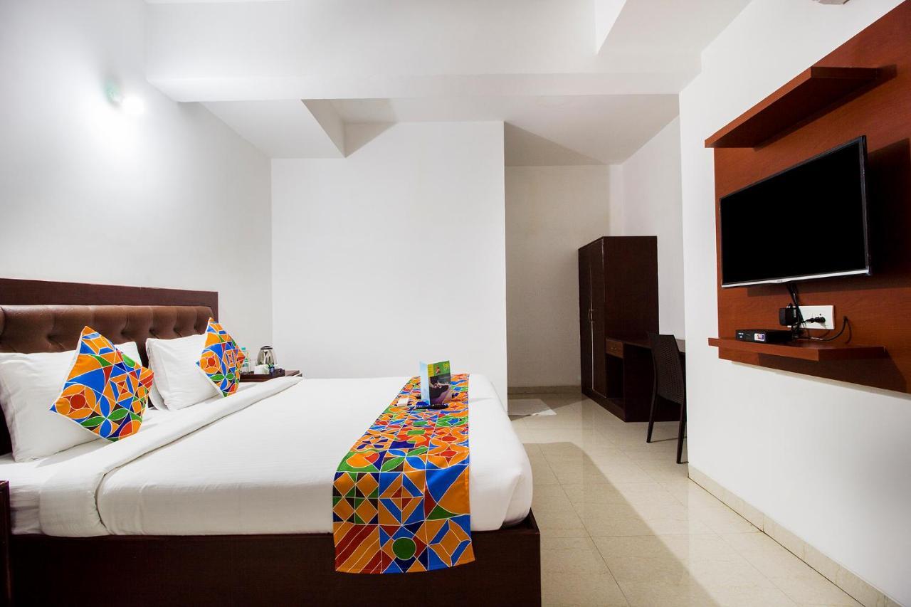 Fabhotel Limestone Aura Haiderabad Buitenkant foto